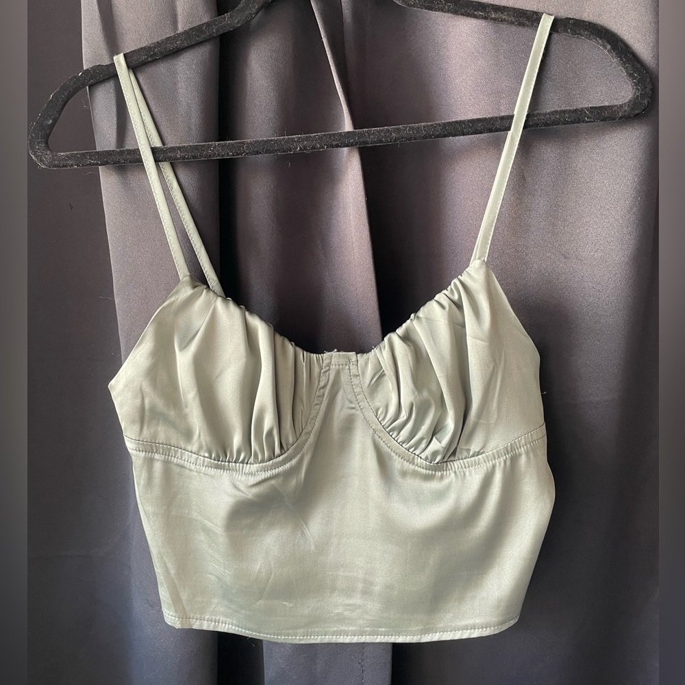 🎄Buy2Get1Free🎄Bluish greenish satin tank